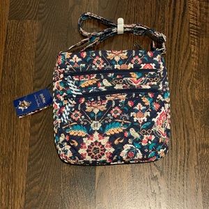 ✨Harry Potter Vera Bradley - Triple ZIP Hipster✨